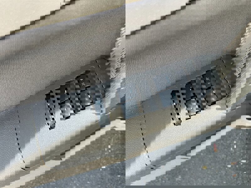 Used 2008 Ford Focus SE image 14