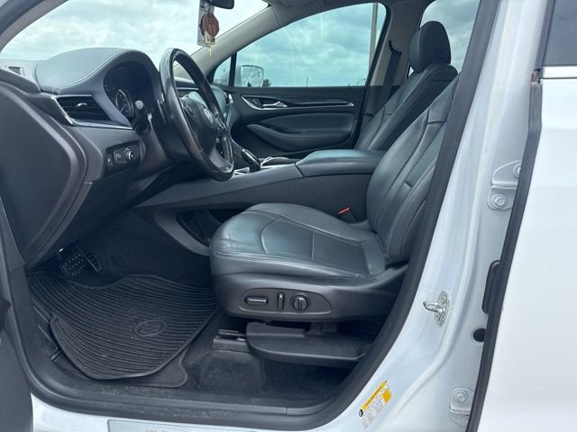 Used 2019 Buick Enclave Essence image 10