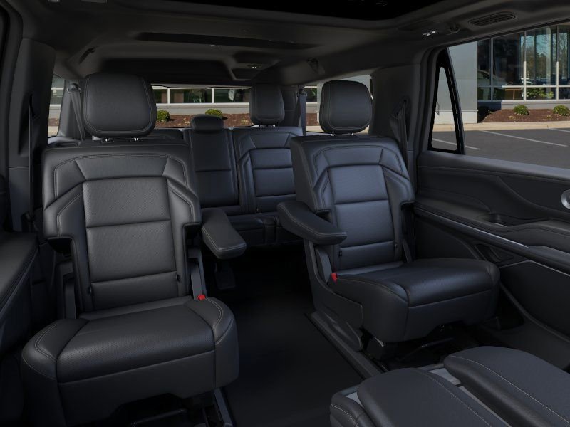New 2026 Lincoln Navigator L Reserve AWD/4WD image 11