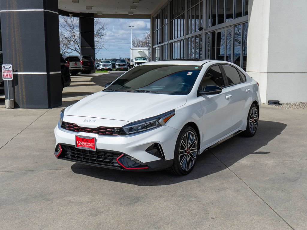 Used 2023 Kia Forte GT image 3