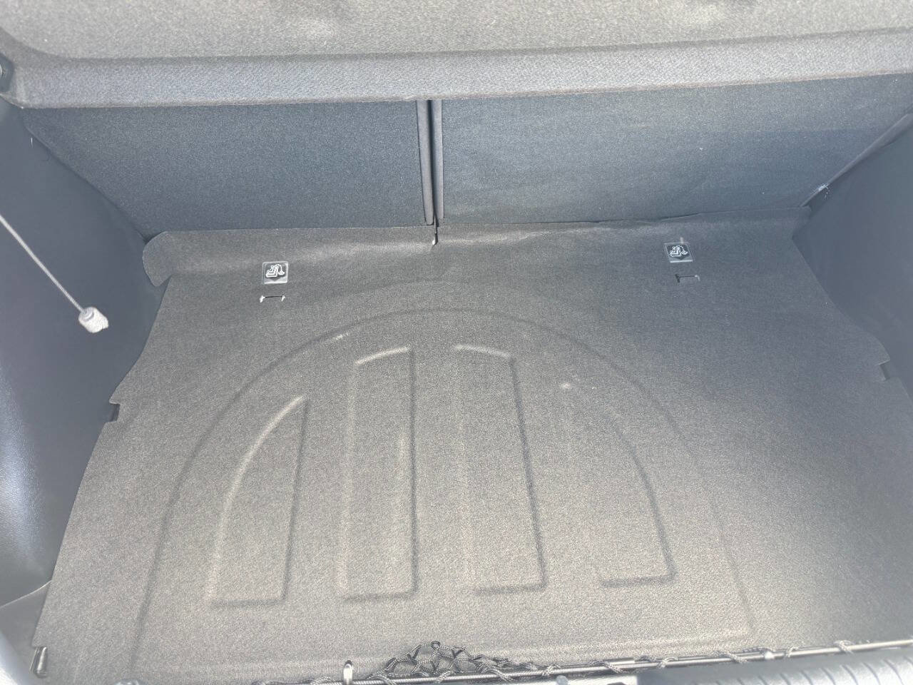 Used 2016 Hyundai Veloster image 25