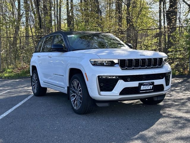 New 2026 Jeep Grand Cherokee Summit AWD/4WD image 1