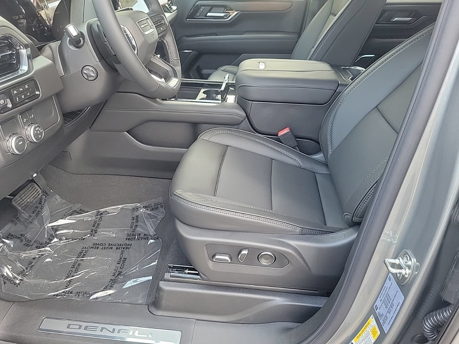 New 2026 GMC Yukon XL Denali RWD image 10