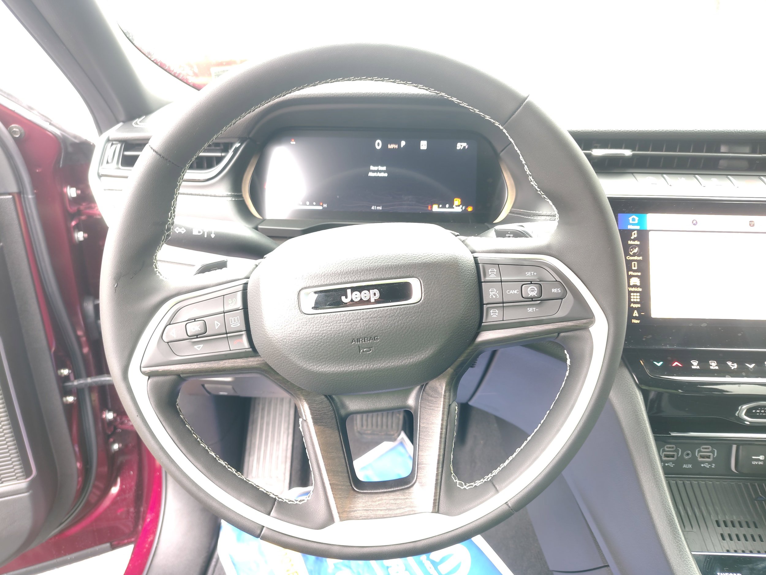 New 2026 Jeep Grand Cherokee Limited image 36