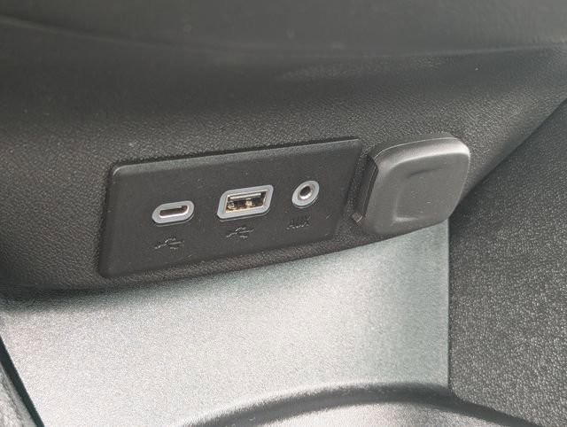 Used 2025 Chevrolet Malibu LS image 21