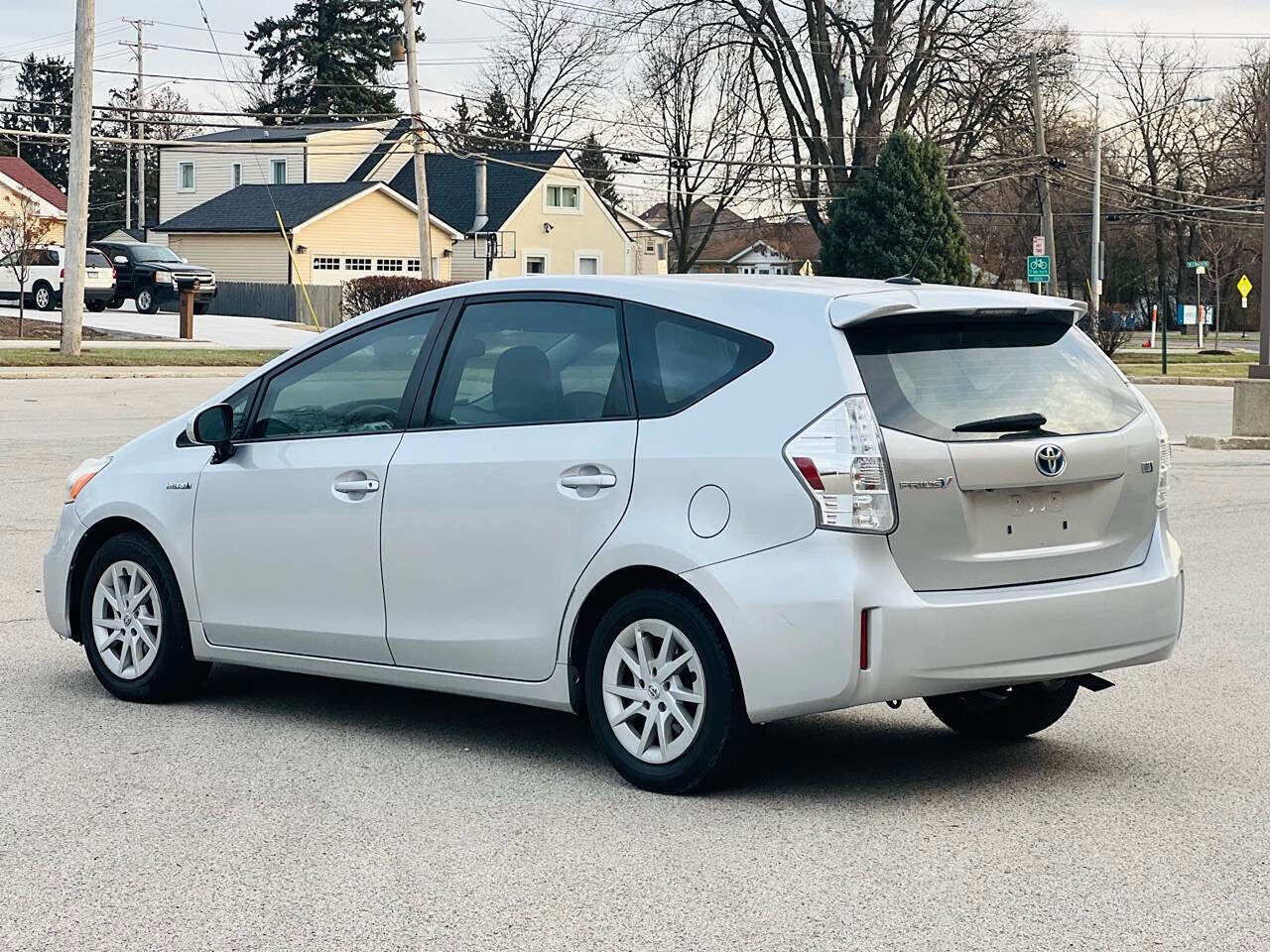 Used 2012 Toyota Prius V Three FWD image 7