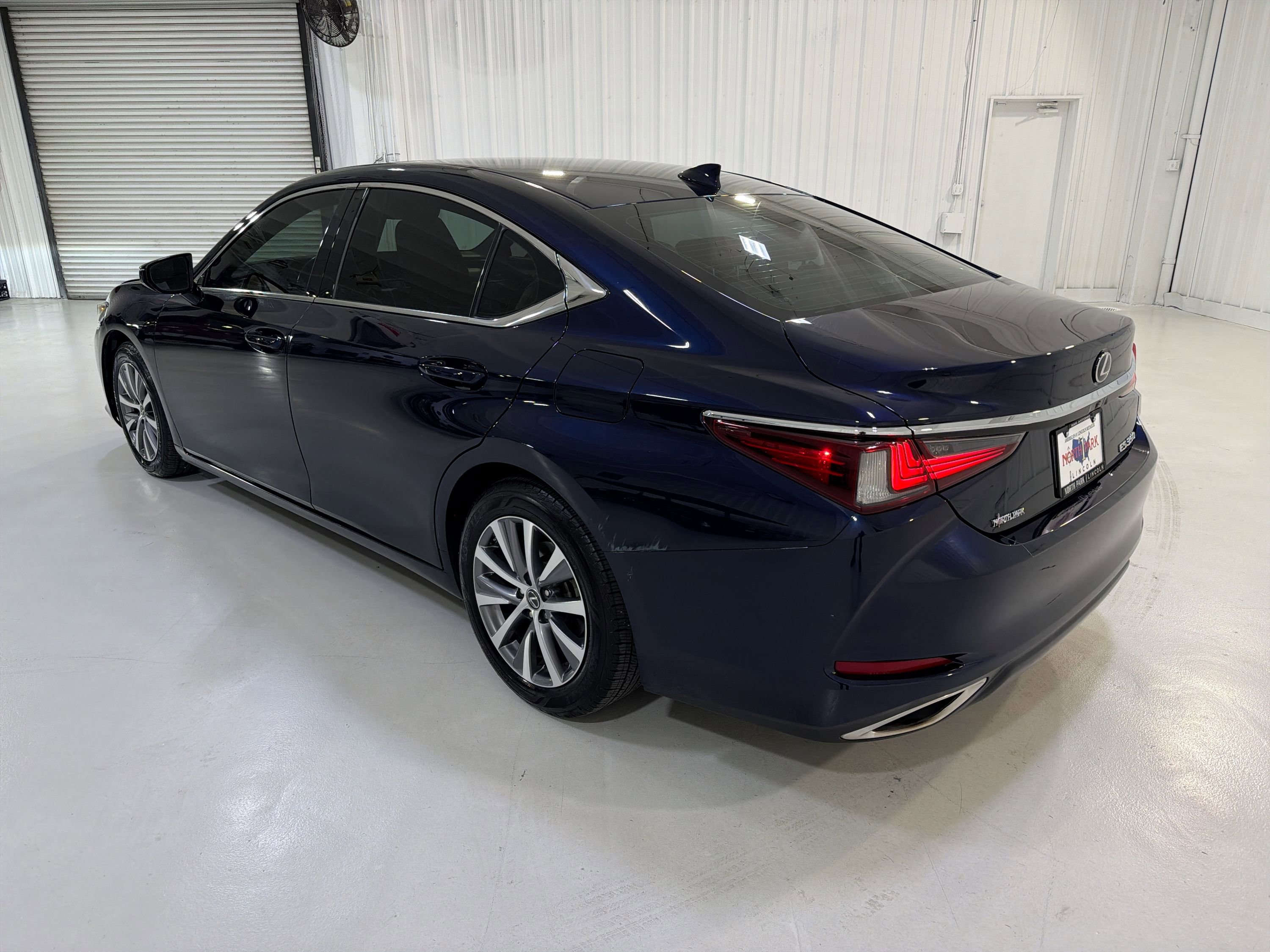 Used 2019 Lexus ES 350 w/ Accessory Package 2 FWD image 25
