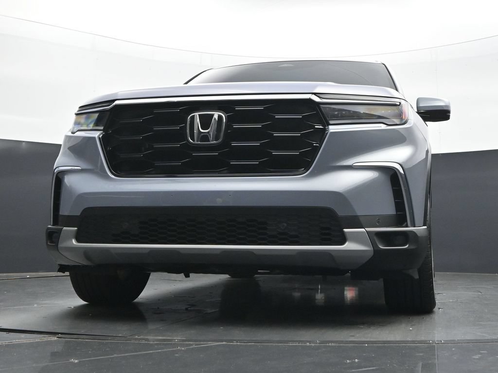 Used 2025 Honda Pilot Touring image 42