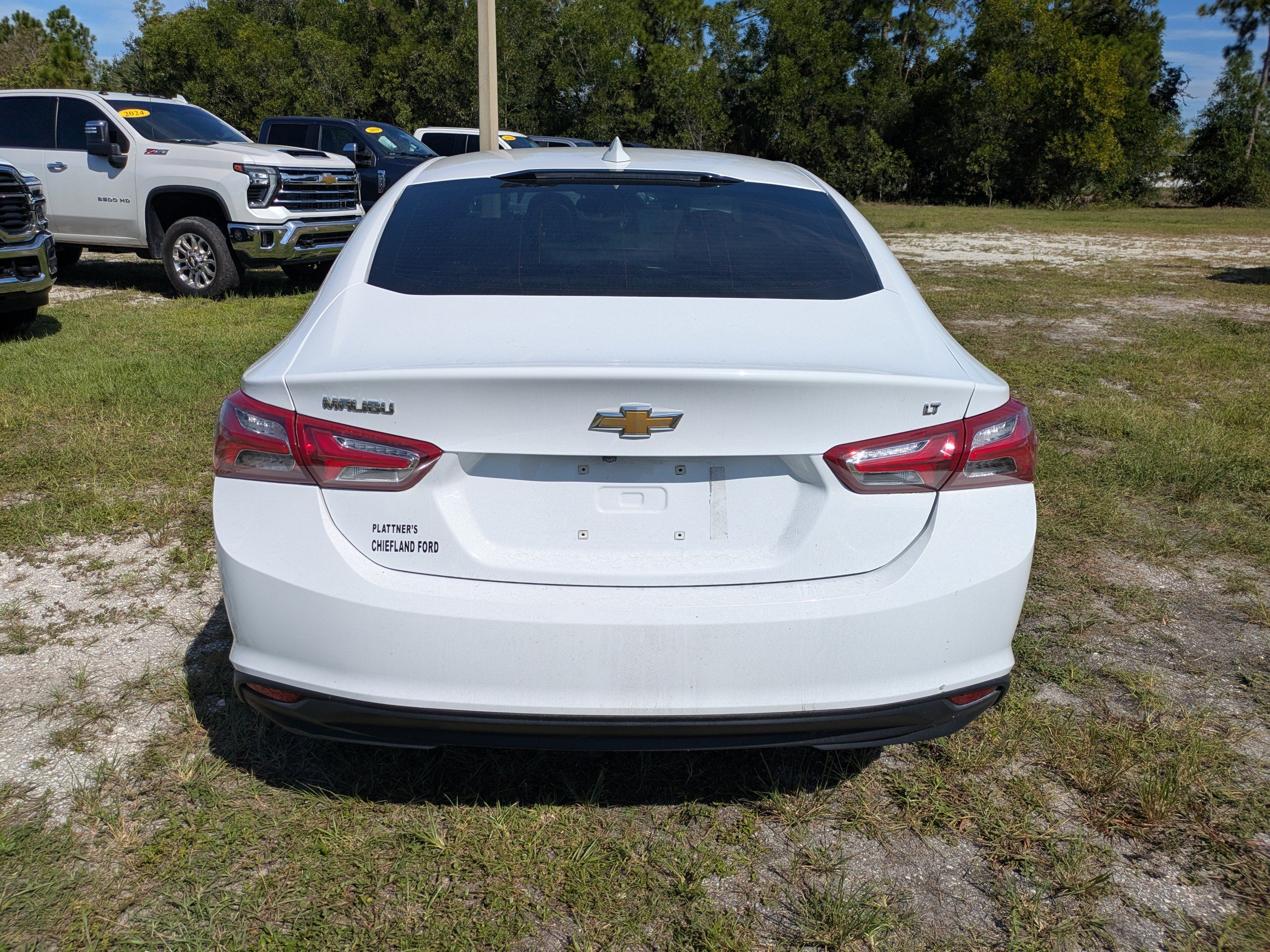 Used 2022 Chevrolet Malibu LT FWD image 5