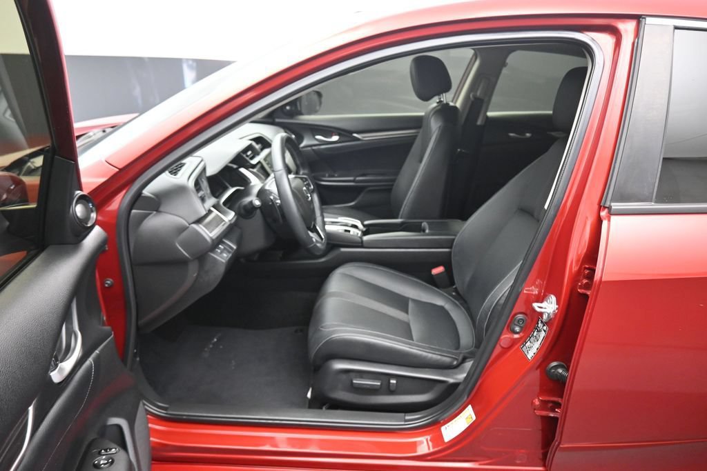 Used 2019 Honda Civic Touring image 12