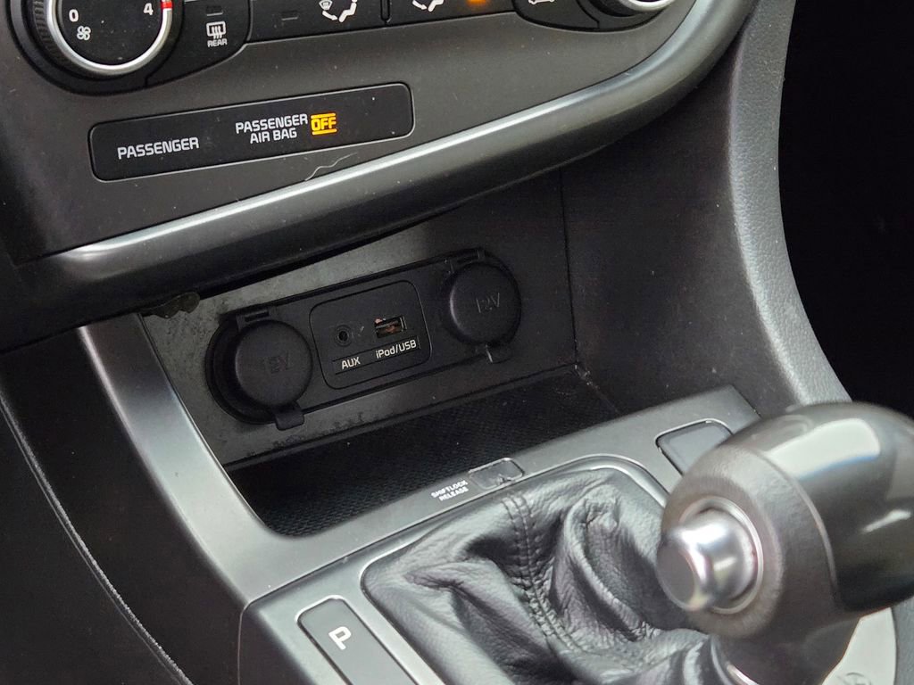 Used 2015 Kia Optima LX image 31