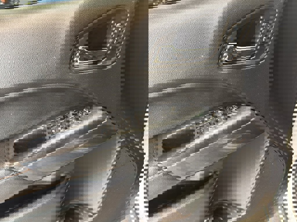 Used 2021 GMC Canyon AT4 image 9