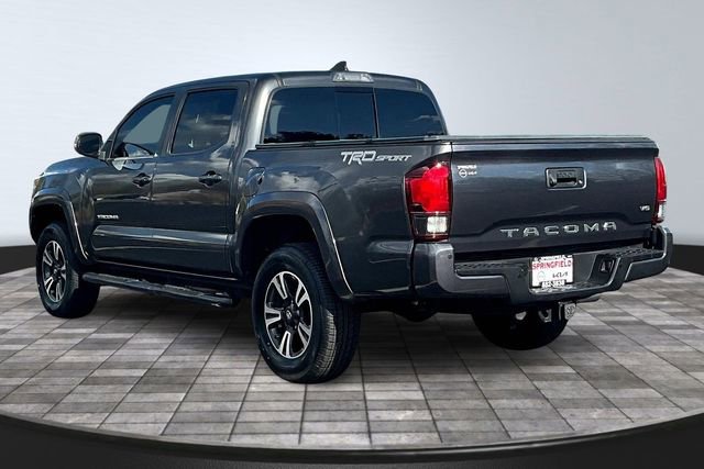 Used 2018 Toyota Tacoma TRD Sport w/ TRD Premium Sport Package image 4