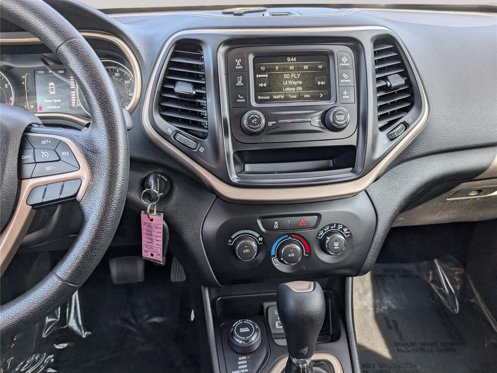 Used 2015 Jeep Cherokee Sport AWD/4WD image 17