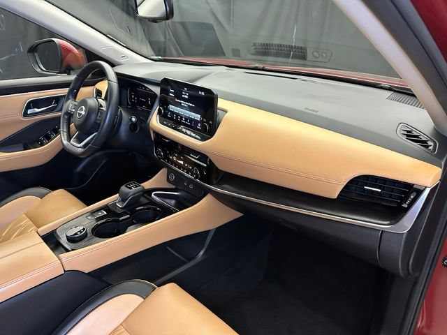 Used 2023 Nissan Rogue Platinum AWD/4WD image 17