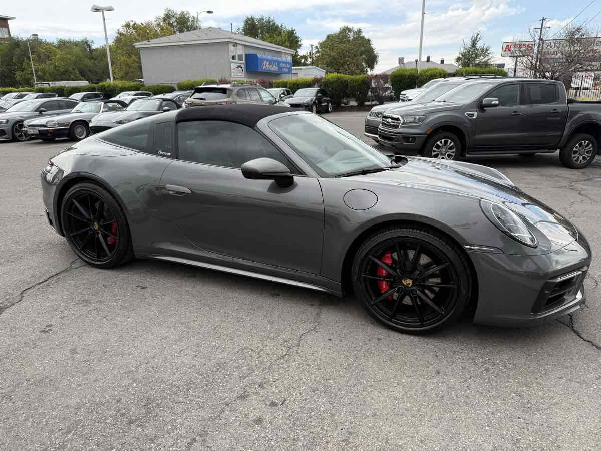 Used 2021 Porsche 911 AWD/4WD image 5