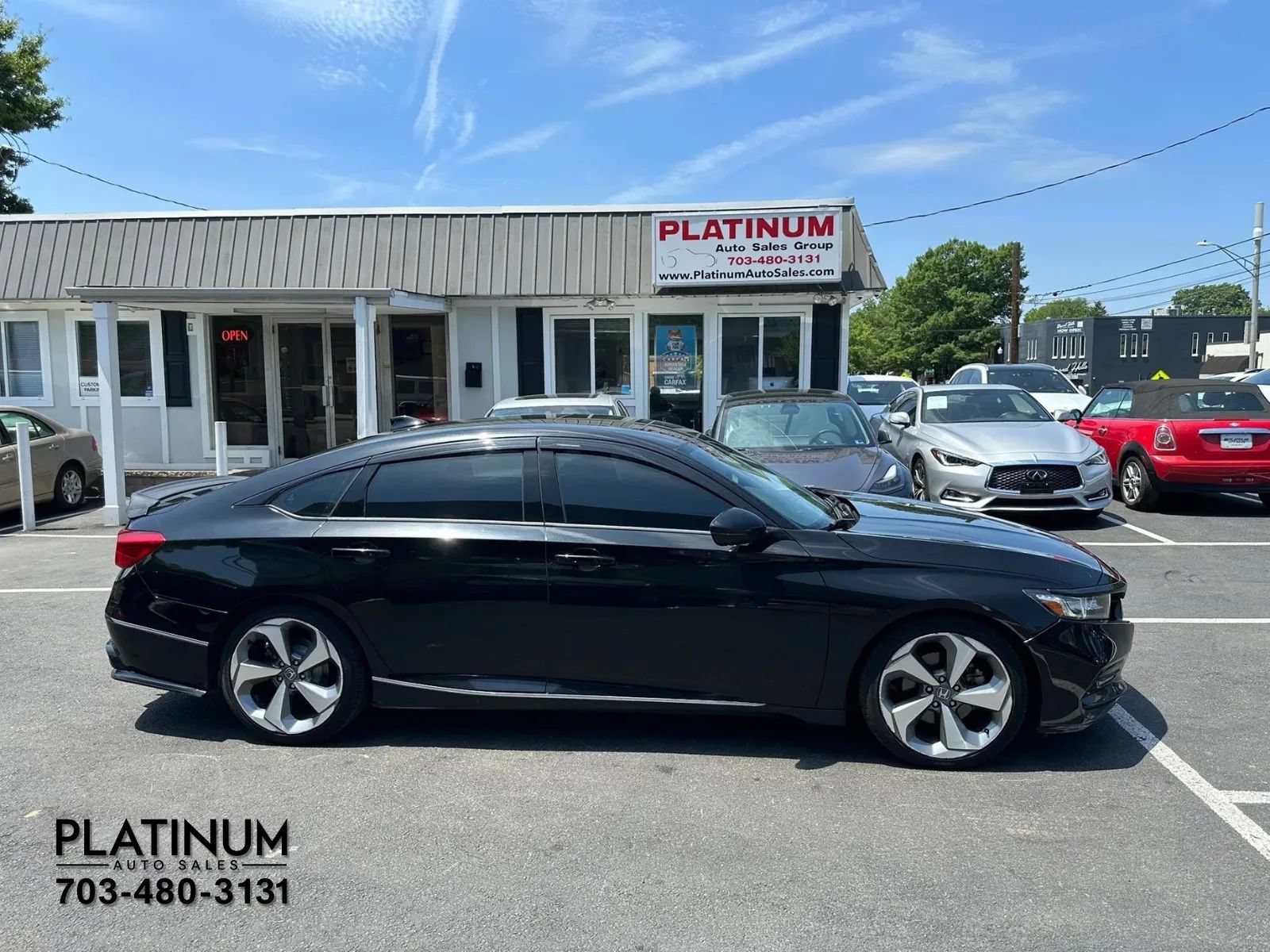 Used 2020 Honda Accord Touring image 2