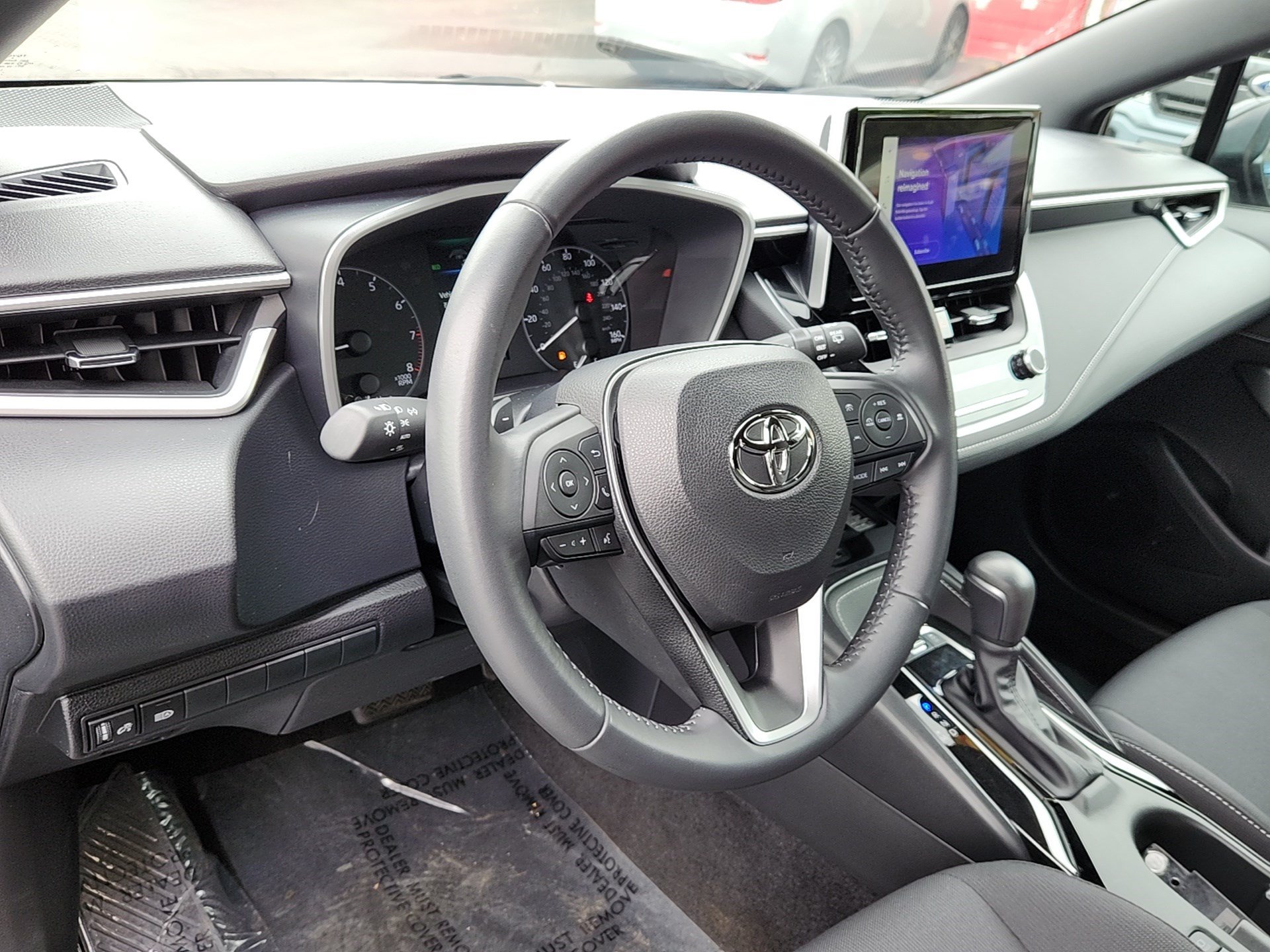 Used 2024 Toyota Corolla SE w/ SE Package FWD image 11