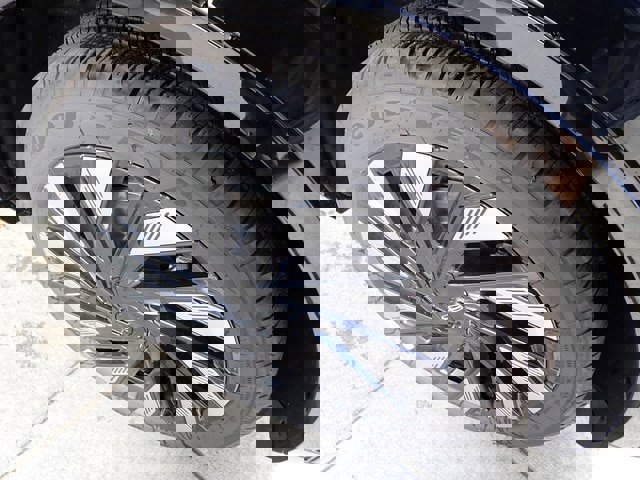 New 2026 Lincoln Nautilus Reserve w/ Jet Appearance Package image 10