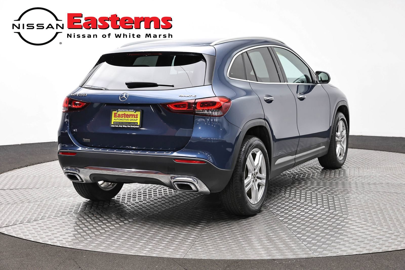 Used 2023 Mercedes-Benz GLA 250 4MATIC w/ Premium Package image 5