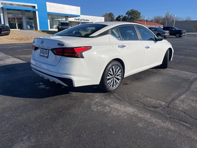 Used 2025 Nissan Altima 2.5 SV image 7