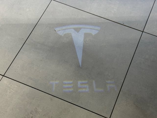 Used 2022 Tesla Model Y Performance AWD/4WD image 18