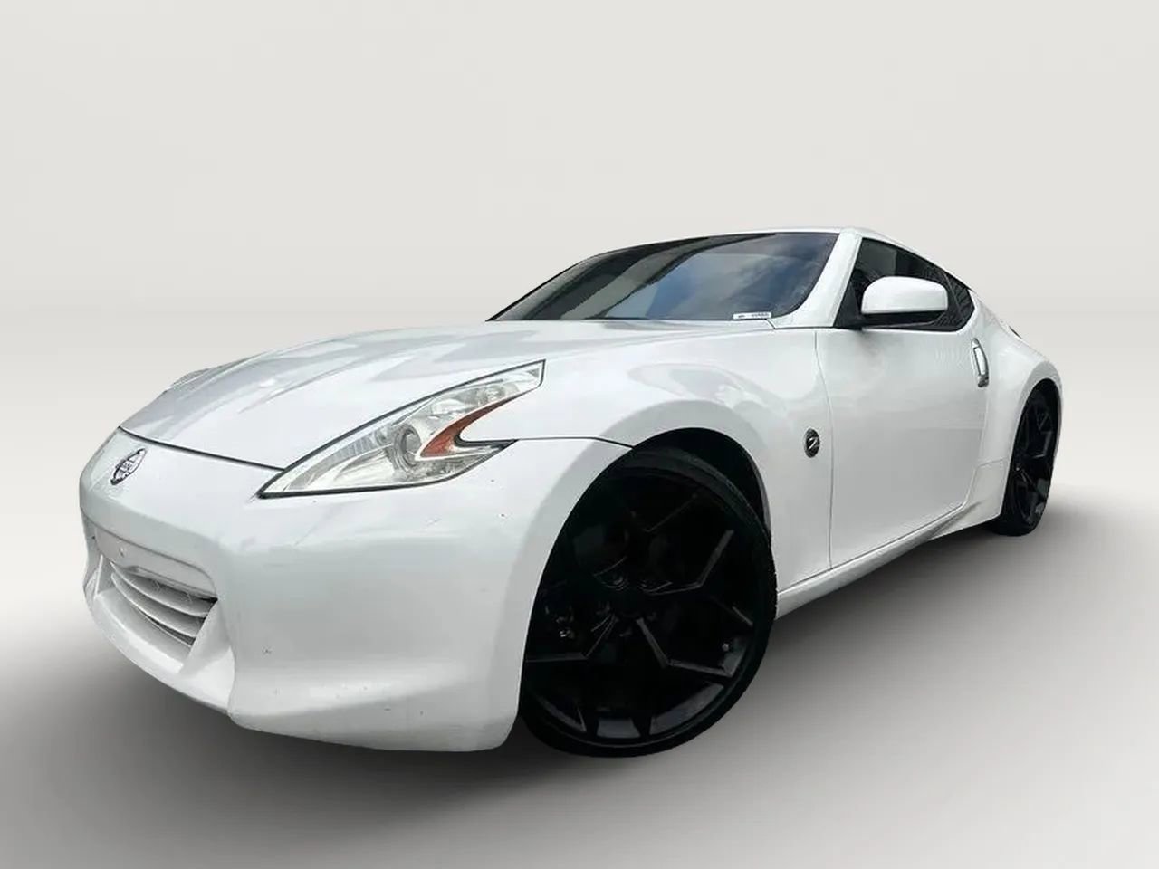 Used 2009 Nissan 370Z Touring RWD image 9