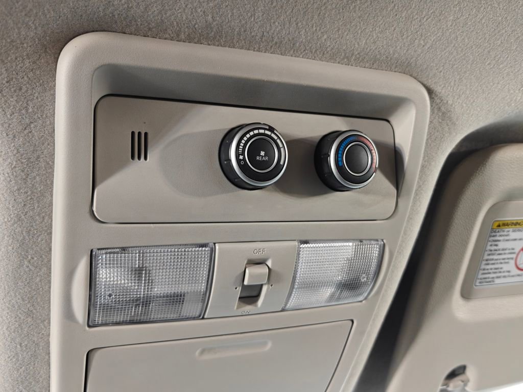 Used 2019 Nissan NV 3500 SL image 35