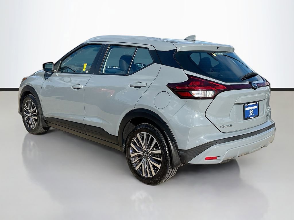 Used 2021 Nissan Kicks SV image 7