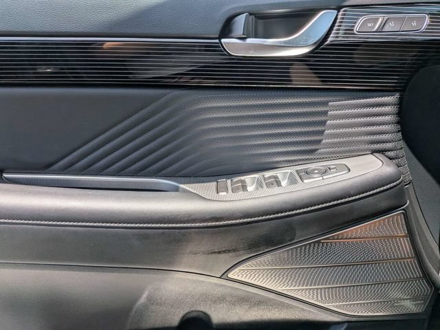 Used 2025 Hyundai Palisade Calligraphy FWD image 28
