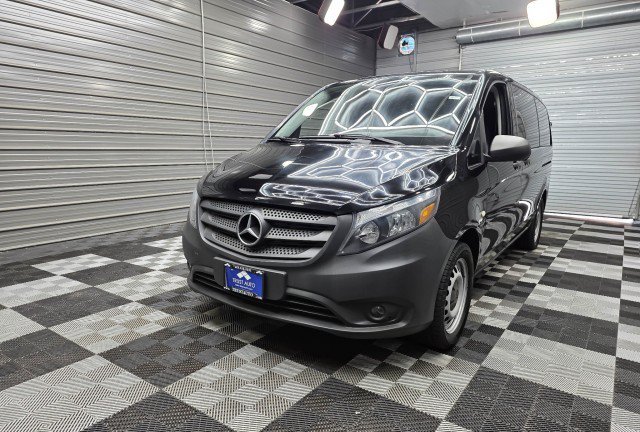 Used 2018 Mercedes-Benz Metris Passenger image 40