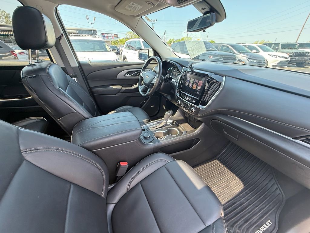Used 2018 Chevrolet Traverse LT image 26