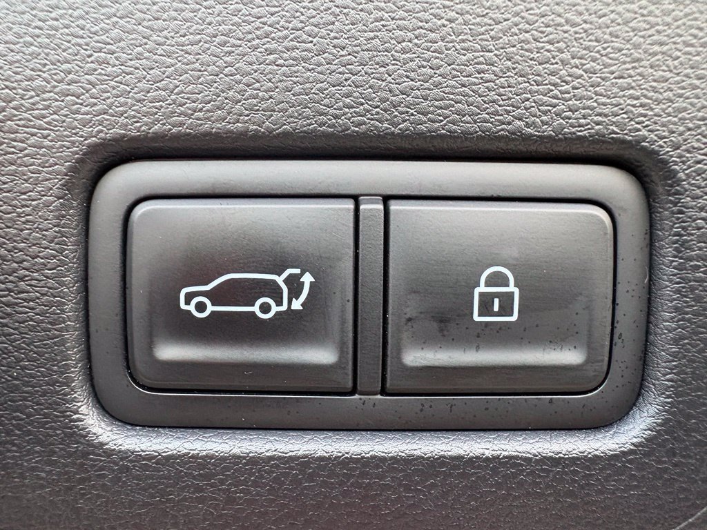 Used 2024 Hyundai Santa Fe Calligraphy FWD image 18