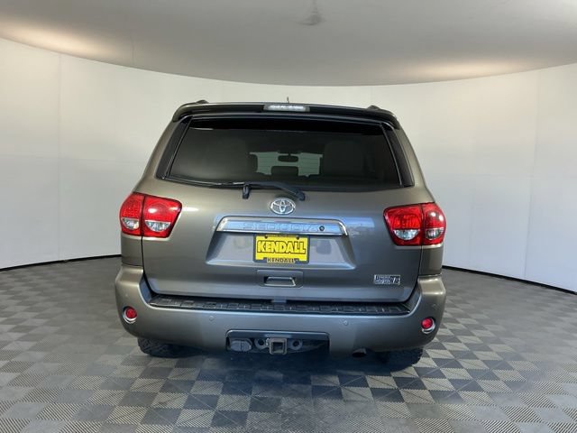 Used 2015 Toyota Sequoia Platinum AWD/4WD image 5