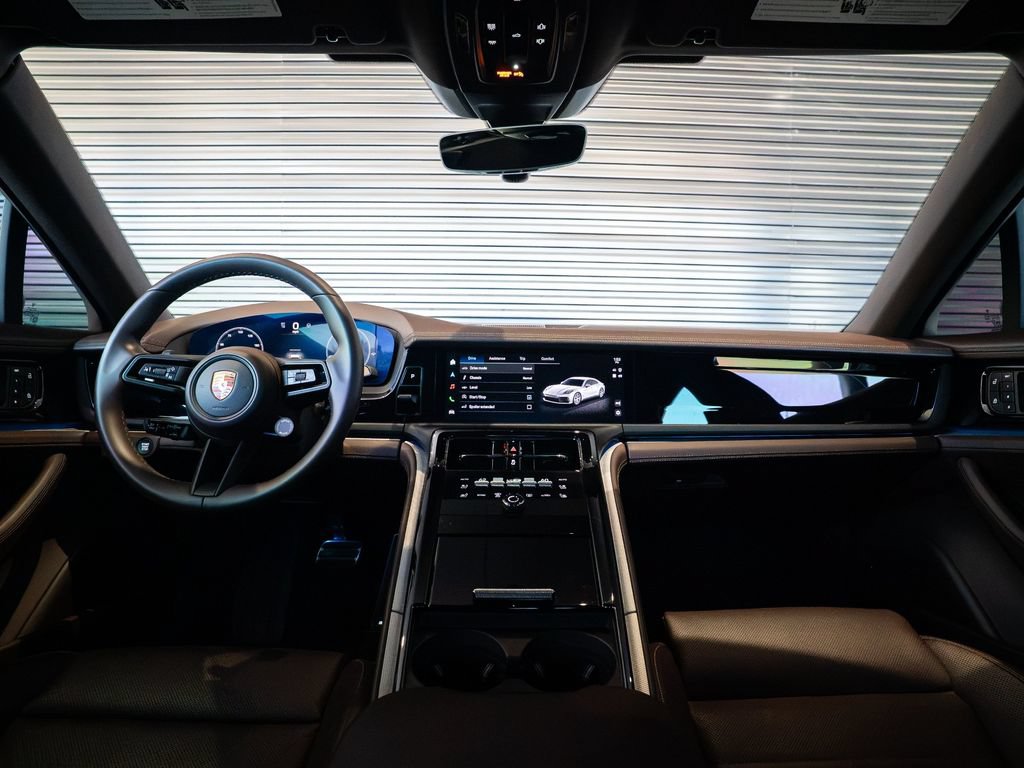 Certified 2024 Porsche Panamera image 25