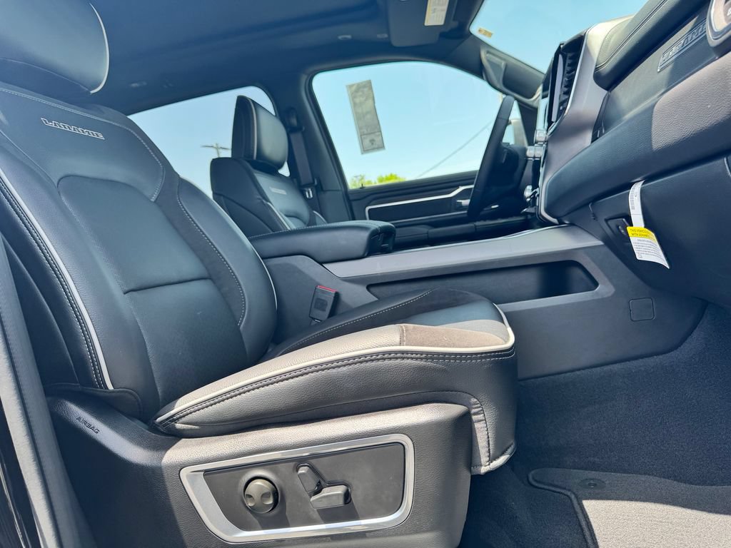 New 2026 RAM 1500 Laramie w/ Night Edition AWD/4WD image 11