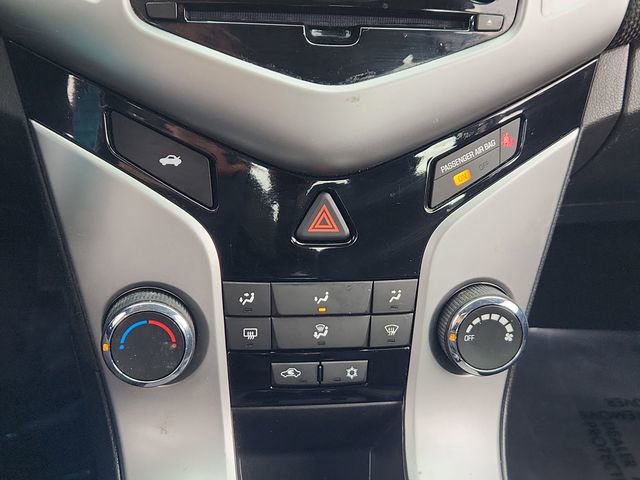 Used 2015 Chevrolet Cruze LT w/ Sun And Sound Package image 40