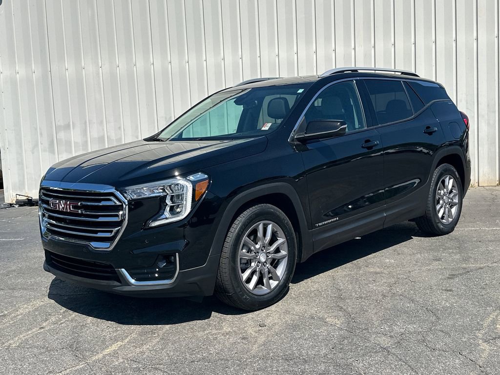 Used 2022 GMC Terrain SLT w/ Infotainment Package II FWD video 2