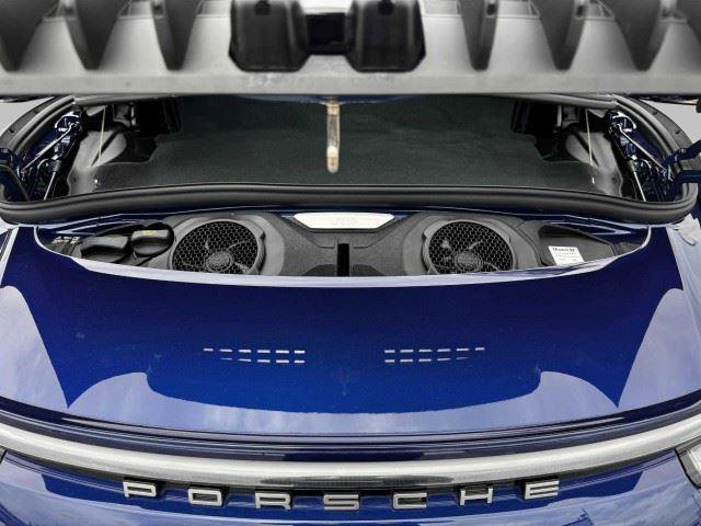 Used 2024 Porsche 911 Carrera RWD image 42