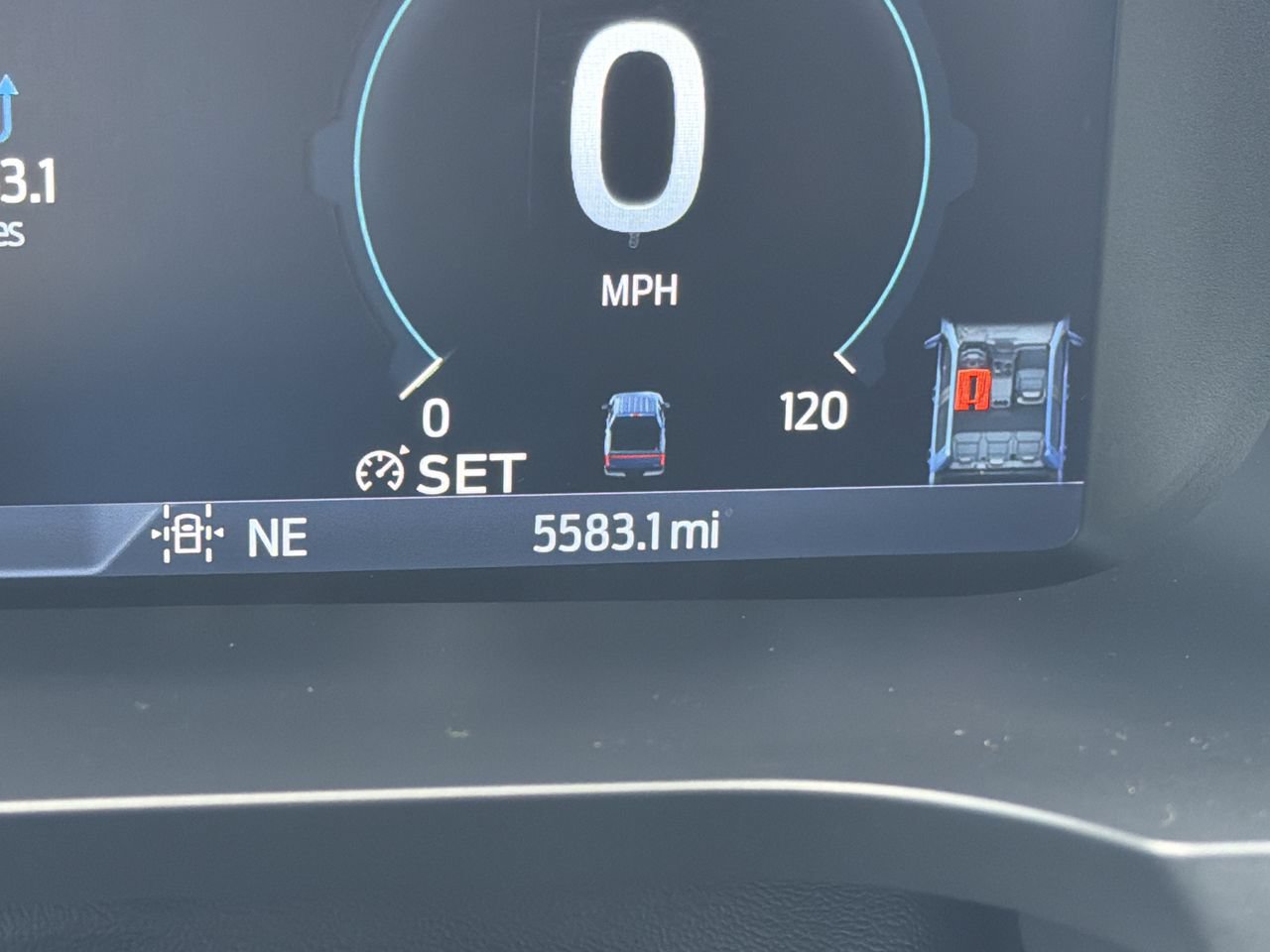Used 2025 Ford F150 Lightning XLT AWD/4WD image 32