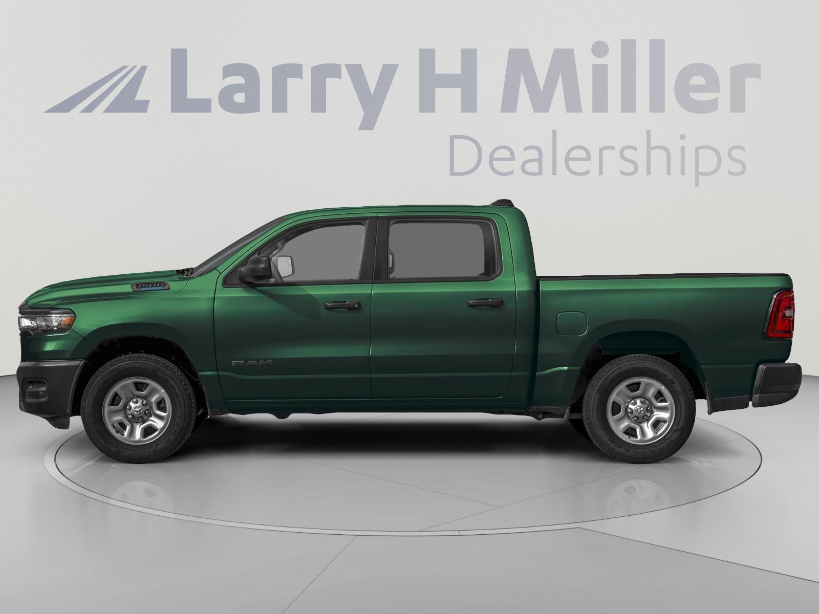 New 2027 RAM 1500 Express AWD/4WD image 3