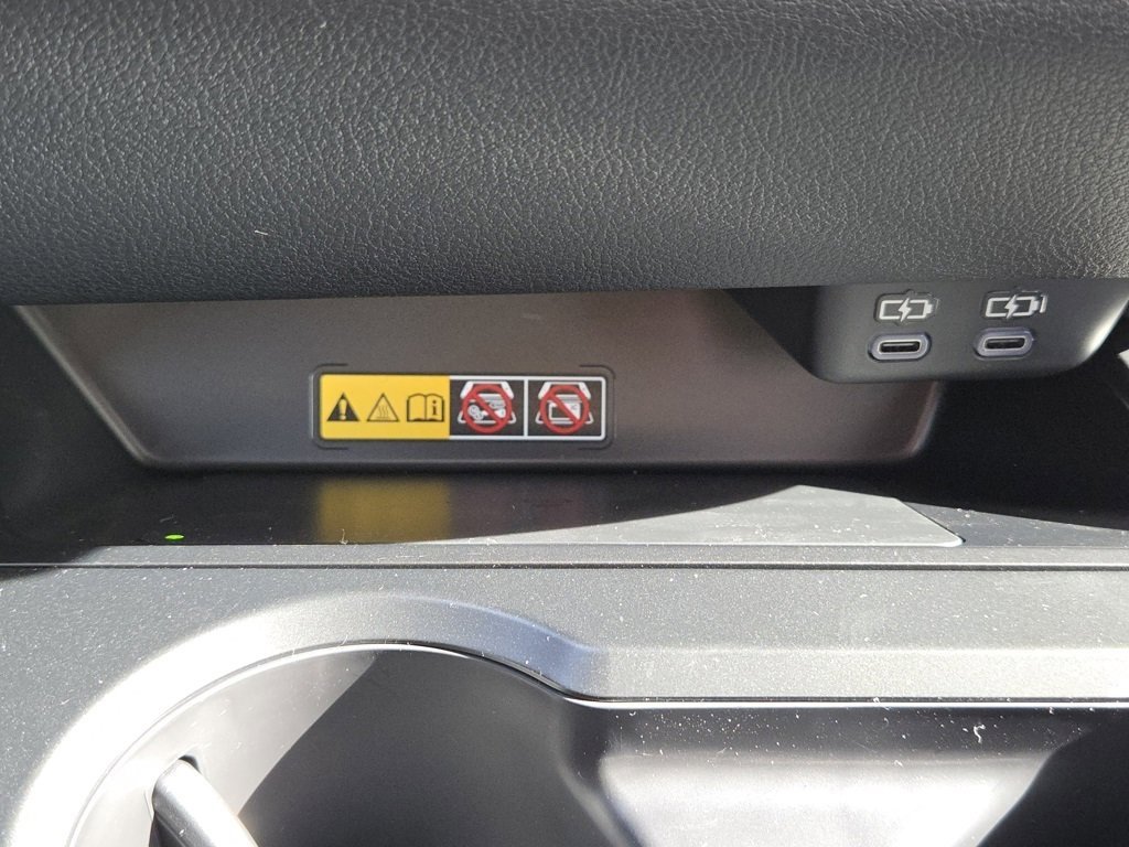 New 2025 Lexus UX 300h AWD image 15