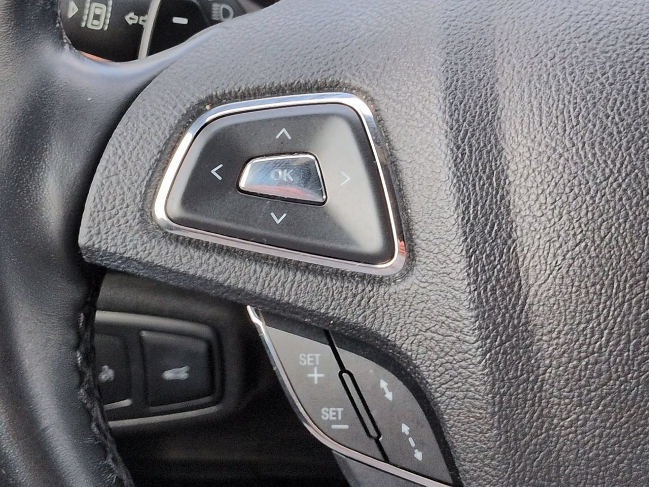 Certified 2019 Lincoln MKC Reserve w/ MKC Technology Package FWD image 25