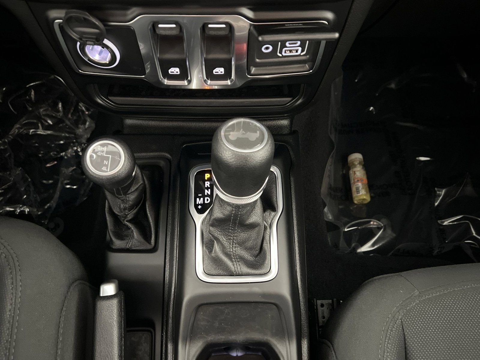 Used 2020 Jeep Wrangler Sport image 21