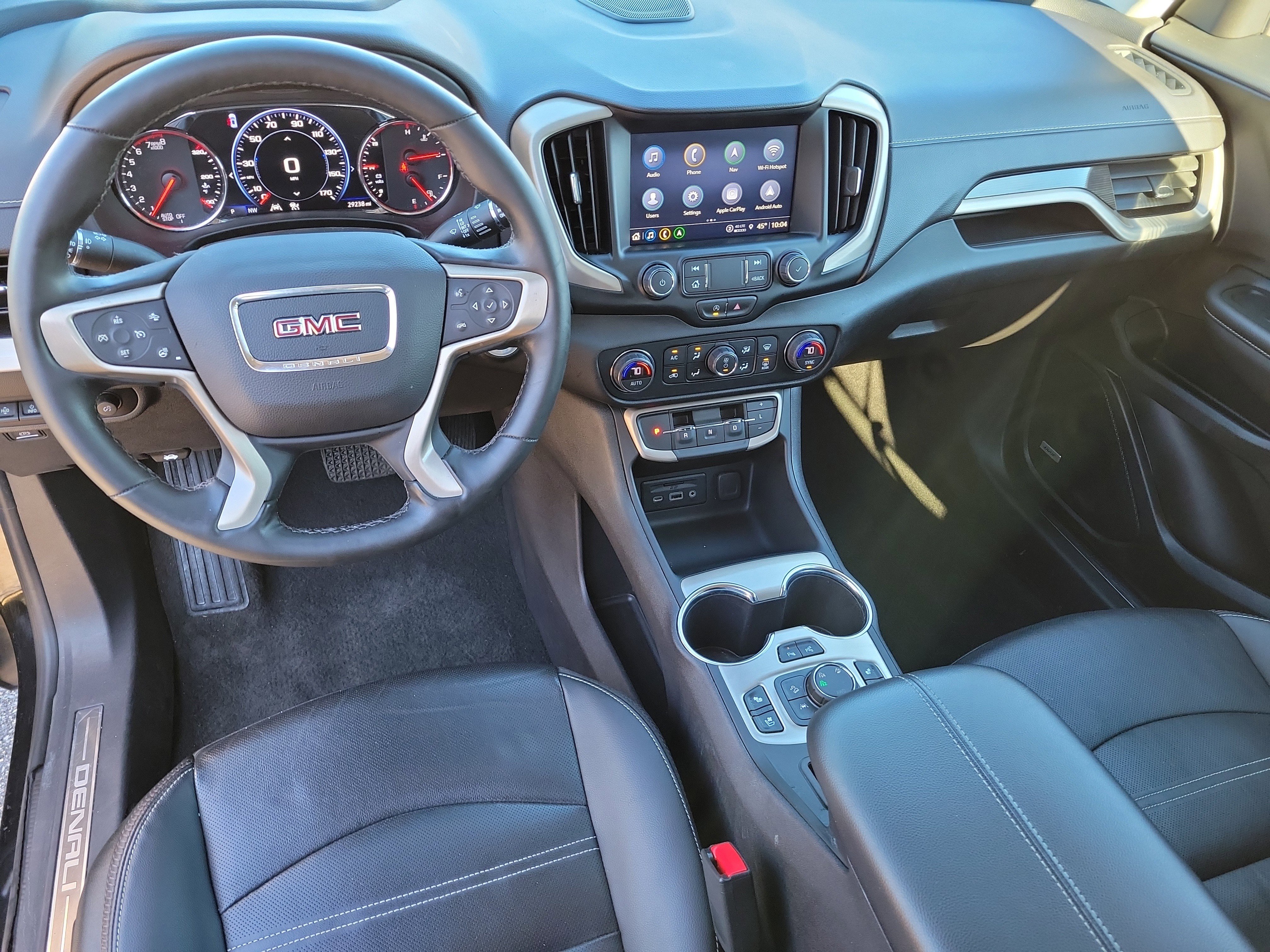 Used 2024 GMC Terrain Denali w/ Black Diamond Edition image 8