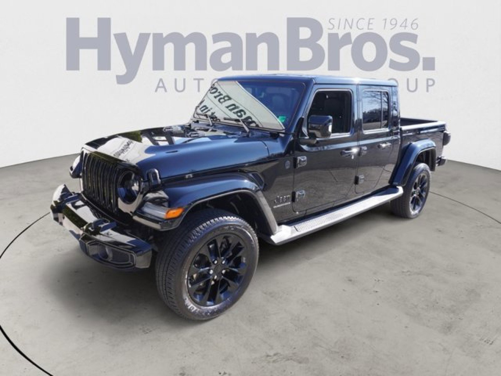 Used 2023 Jeep Gladiator Overland image 1
