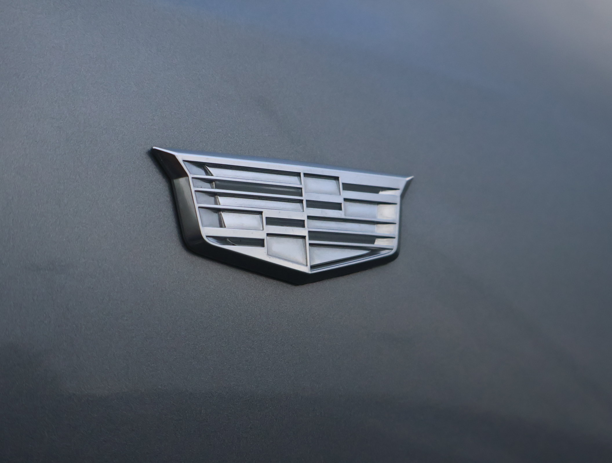 Used 2023 Cadillac XT4 Sport w/ Cold Weather Package AWD/4WD image 27