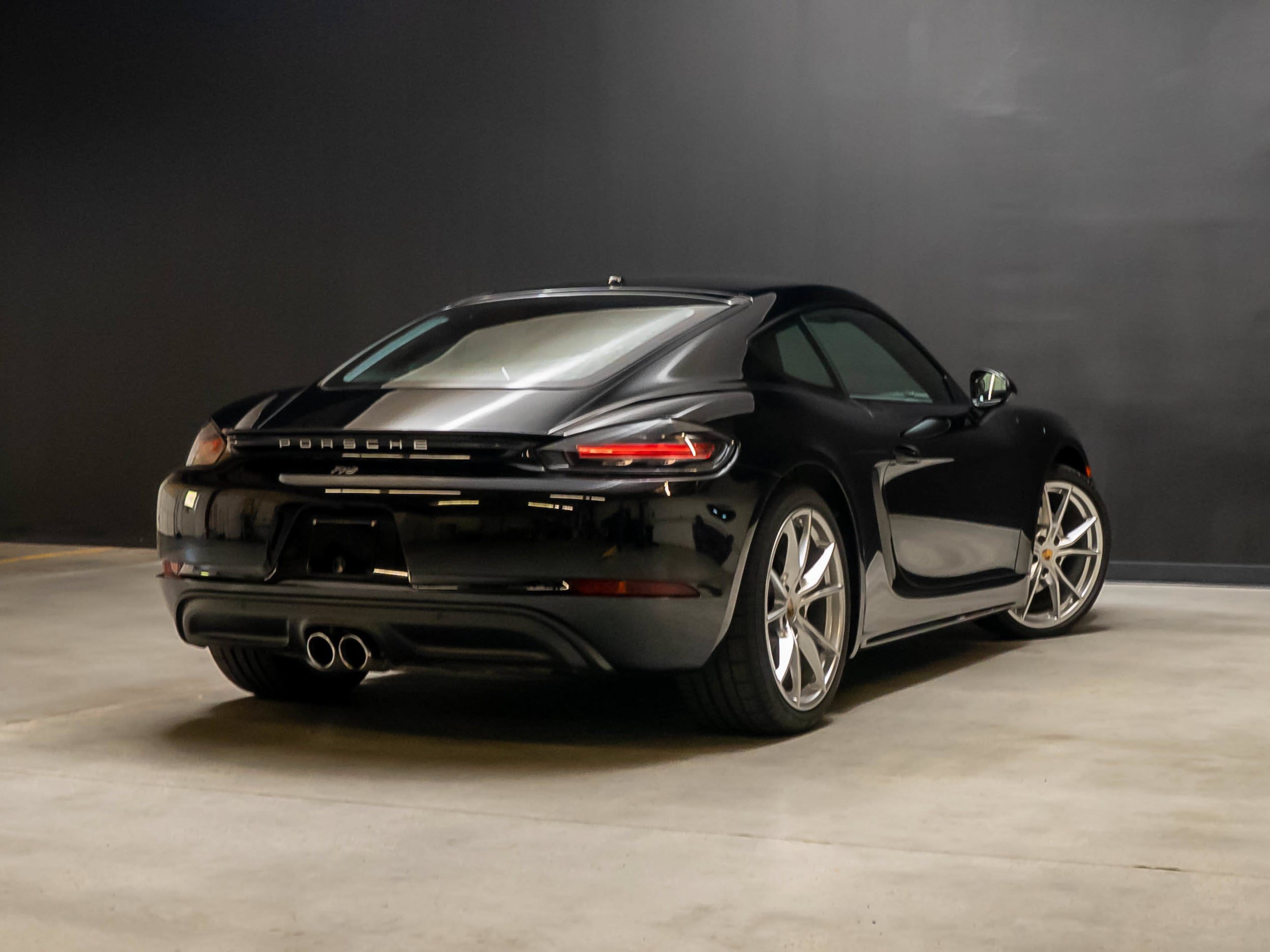 Certified 2018 Porsche 718 Cayman RWD image 7