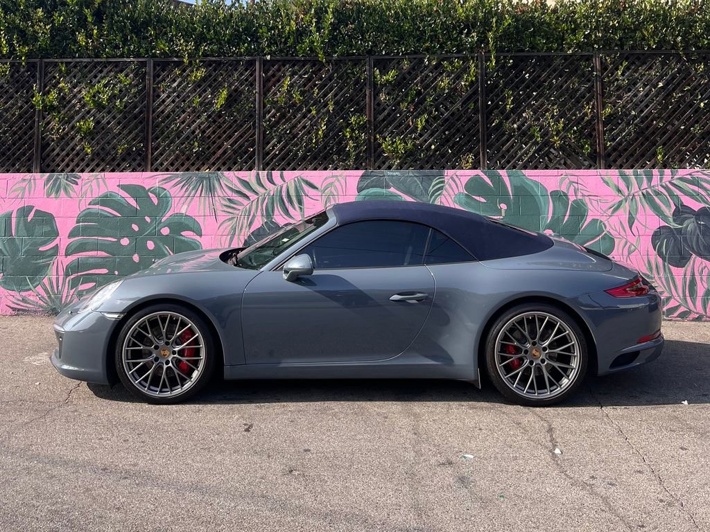 Used 2017 Porsche 911 Carrera S image 2
