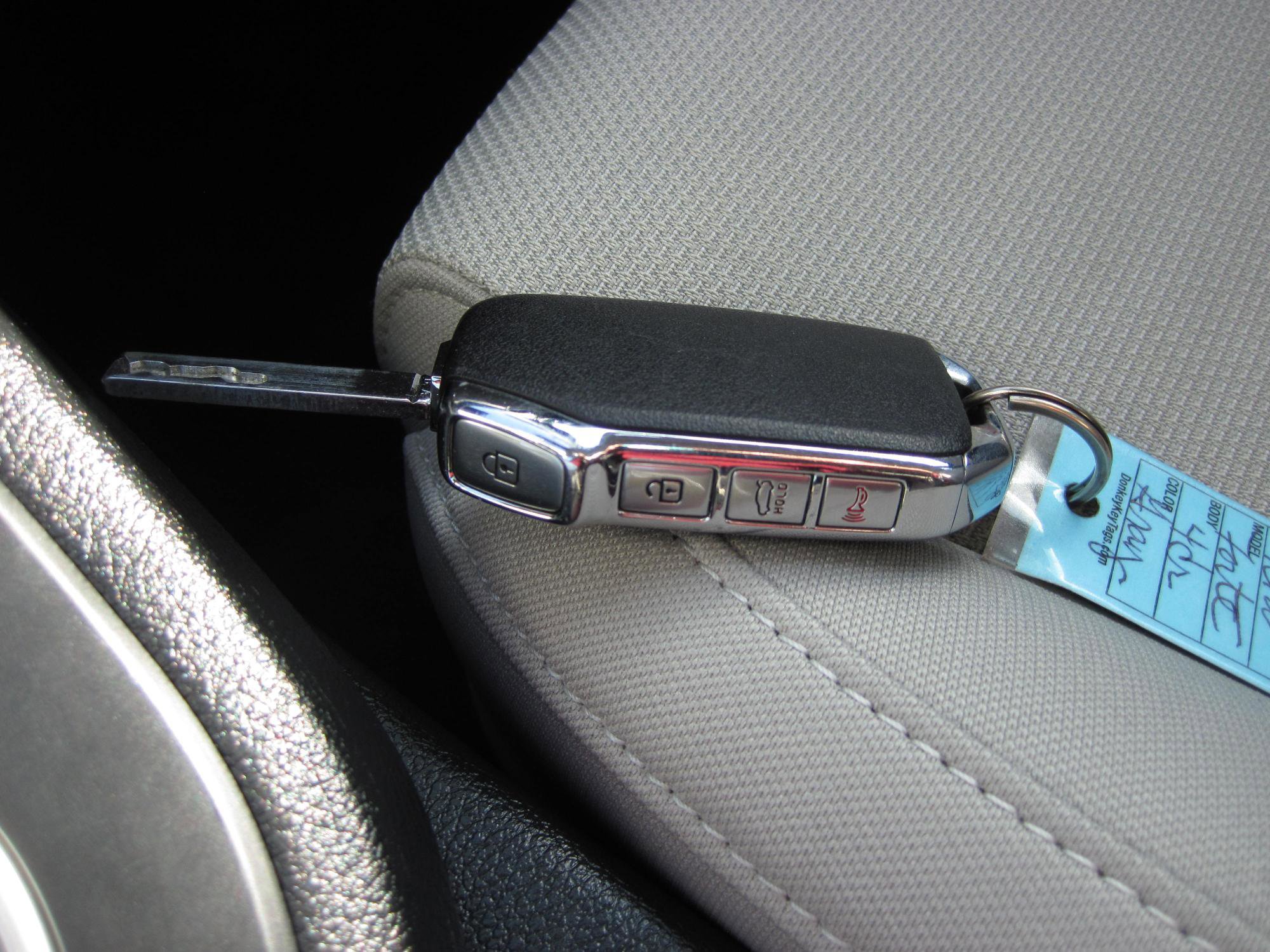 Used 2023 Kia Forte LXS image 18